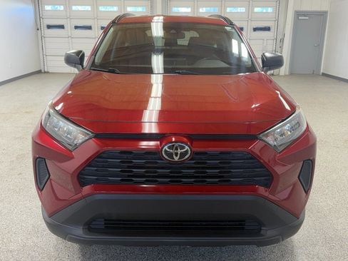 Used 2020 Toyota RAV4 LE image 7