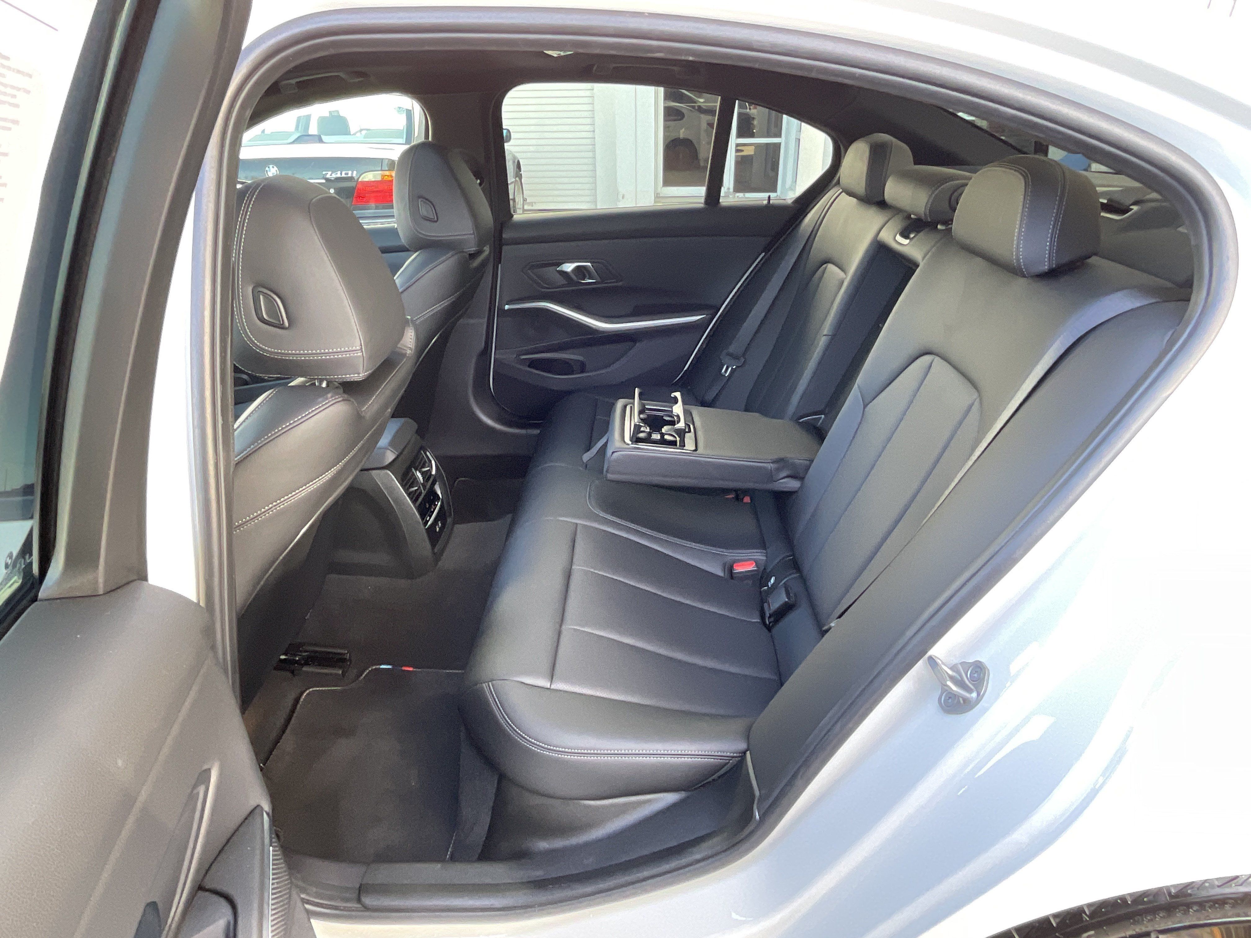 Certified 2024 BMW 330i Sedan w/ M Sport Package RWD image 28