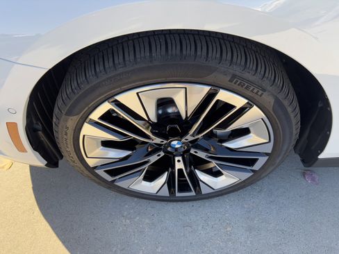 Certified 2025 BMW 530i xDrive w/ Premium Package image 13