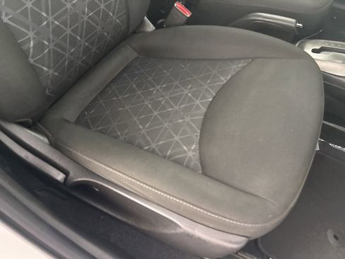 Used 2021 Chevrolet Spark LT image 27