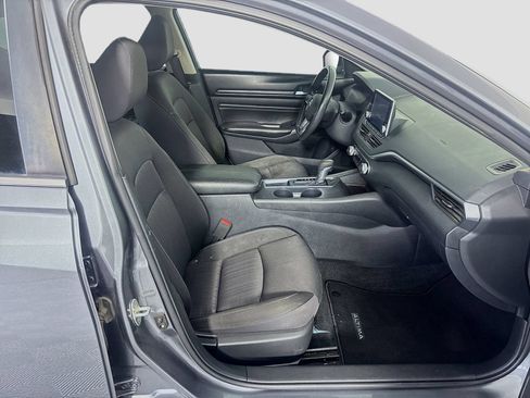 Used 2019 Nissan Altima 2.5 S FWD image 25