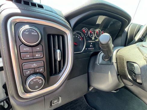 Used 2020 Chevrolet Silverado 1500 LT w/ Texas Edition image 24