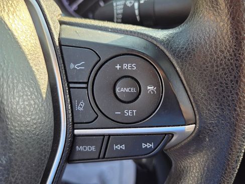 Used 2022 Toyota Camry LE FWD image 22