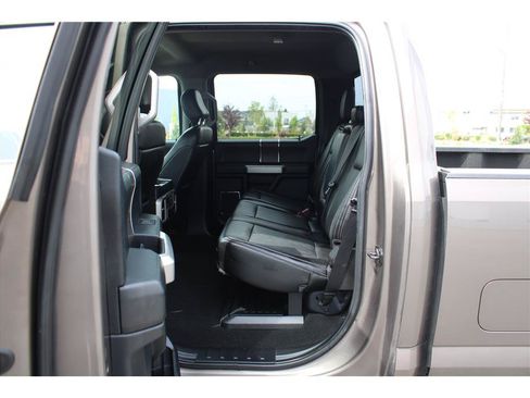 Used 2020 Ford F350 Lariat w/ Lariat Value Package AWD/4WD image 12