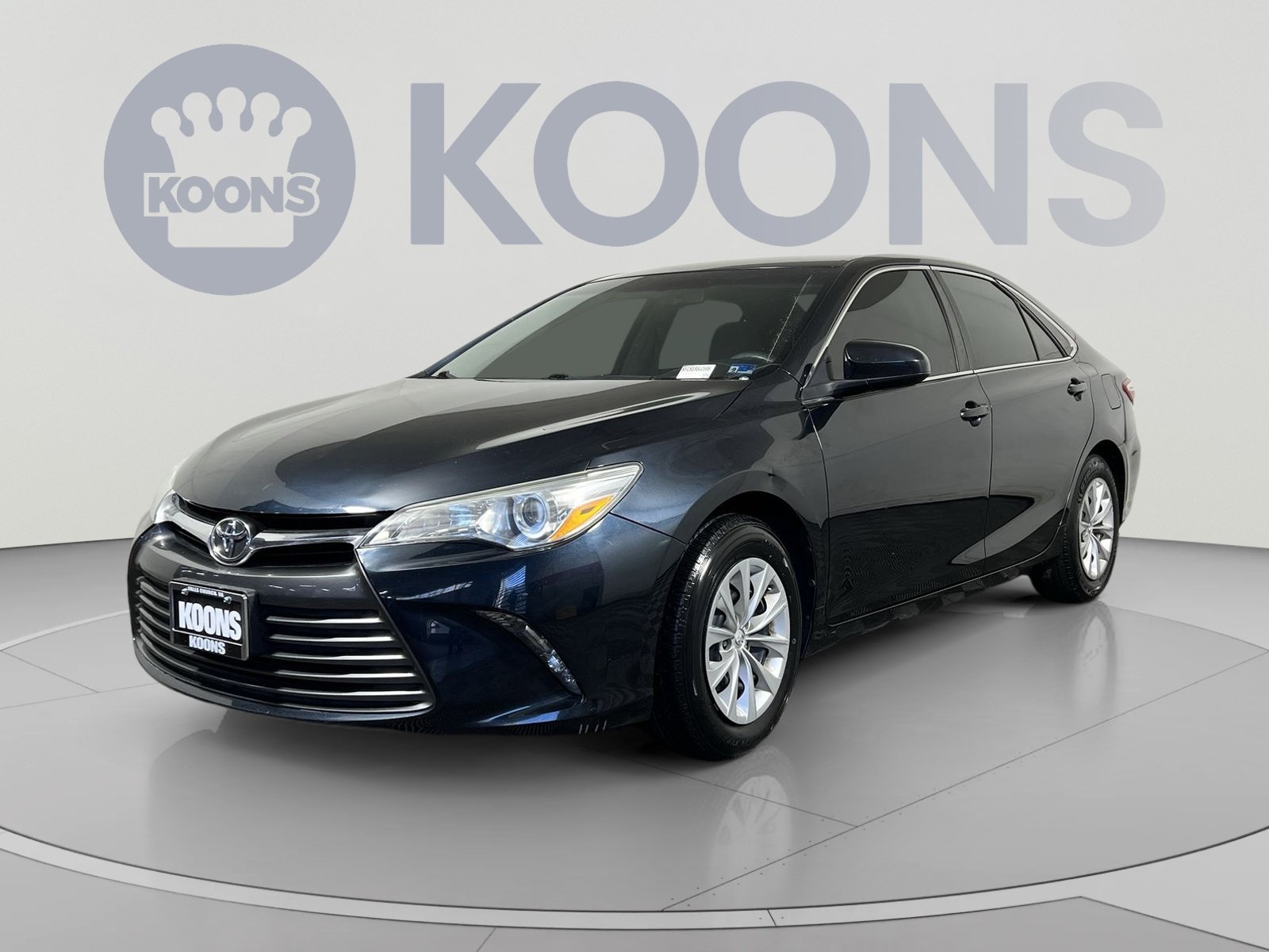 Used 2016 Toyota Camry LE FWD image 5