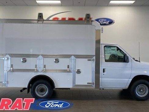 New 2026 Ford E-350 and Econoline 350 Super Duty w/ Power Equipment Group image 1