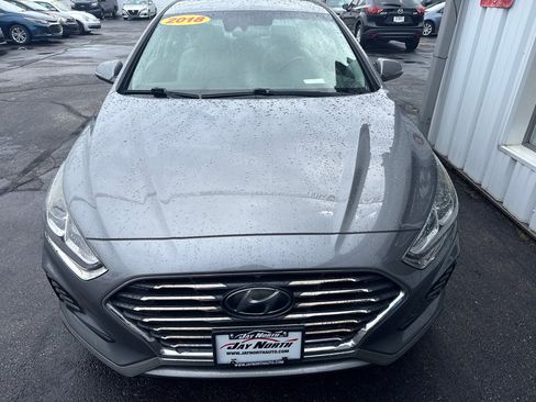 Used 2018 Hyundai Sonata SEL w/ Tech Package 02 FWD image 2