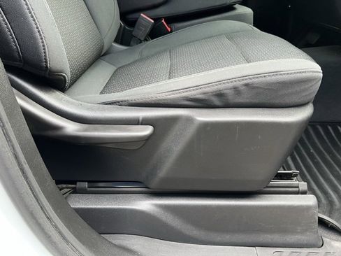 Used 2020 Chevrolet Silverado 2500 Custom w/ Custom Convenience Package image 16