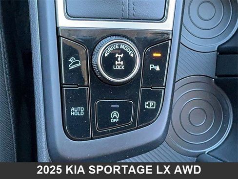 Certified 2025 Kia Sportage LX image 22
