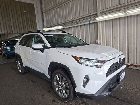 Used 2020 Toyota RAV4 XLE Premium AWD/4WD image 3