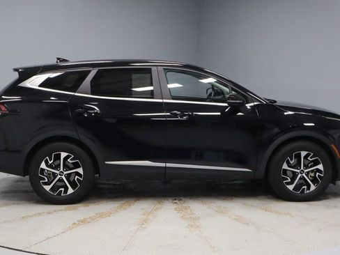 Used 2023 Kia Sportage EX image 13