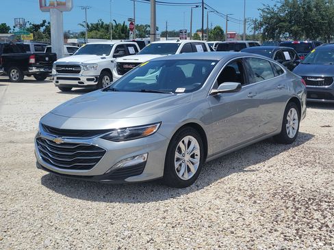 Used 2024 Chevrolet Malibu LT FWD image 3
