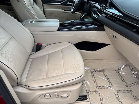 Certified 2023 Cadillac Escalade Premium Luxury w/ Performance Package AWD/4WD image 15
