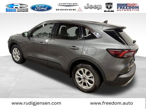 Used 2024 Ford Escape Active w/ Cold Weather Package FWD image 4