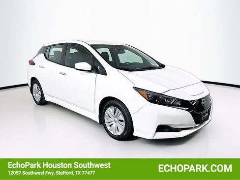 Used 2025 Nissan Leaf S FWD image 1