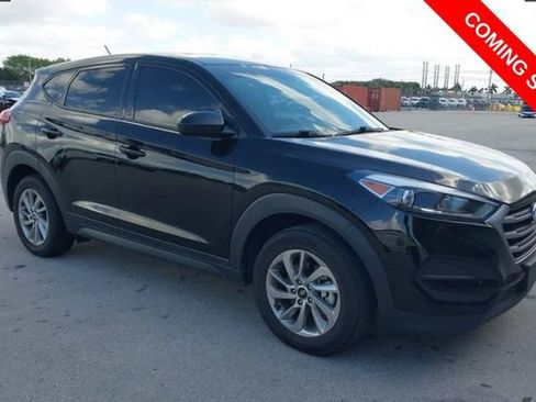 Used 2018 Hyundai Tucson SE image 2