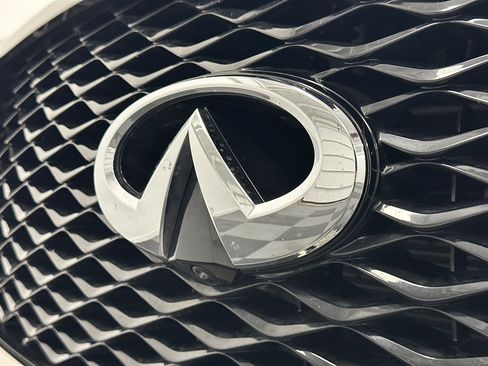 Used 2024 INFINITI QX80 Premium Select w/ Cargo Package image 15