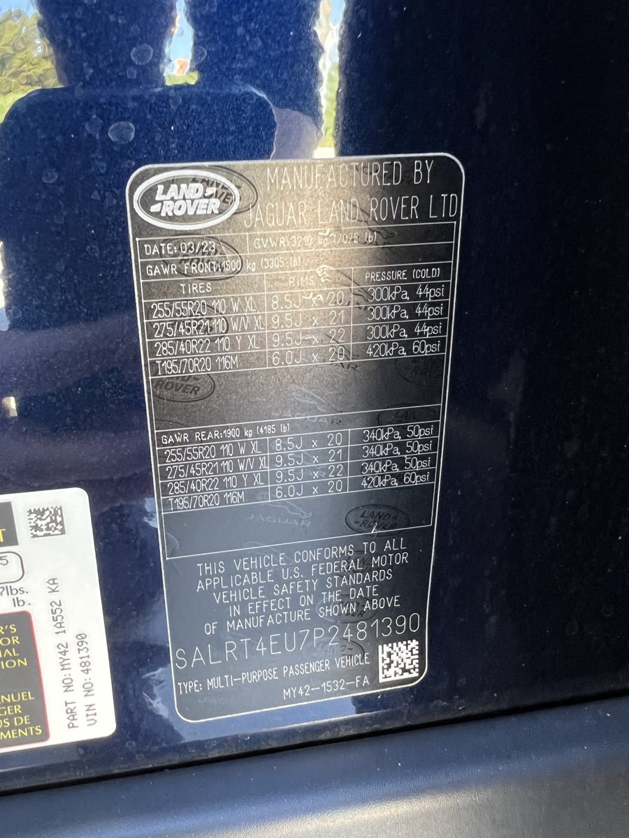Used 2023 Land Rover Discovery S R-Dynamic AWD/4WD image 36