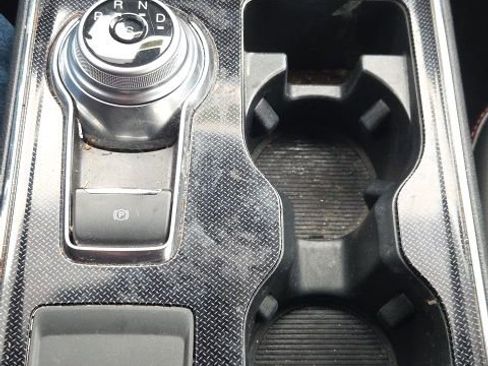 Used 2022 Ford Edge ST-Line w/ Class II Trailer Tow Package image 37