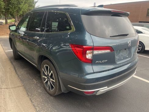 Used 2021 Honda Pilot Touring image 2