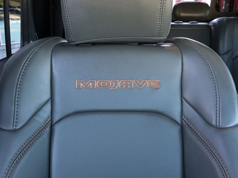 Used 2024 Jeep Gladiator Mojave w/ Technology Group image 33