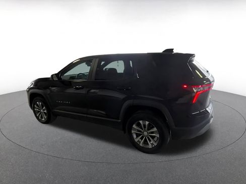 Used 2025 Chevrolet Equinox LT image 11