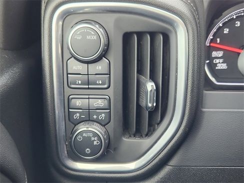 Used 2021 Chevrolet Silverado 1500 LT Trail Boss w/ Convenience Package II image 33