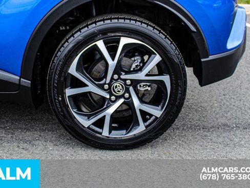 Used 2018 Toyota C-HR XLE image 15