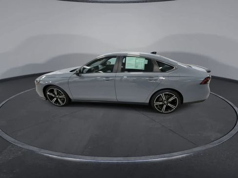 Used 2023 Honda Accord Sport image 7