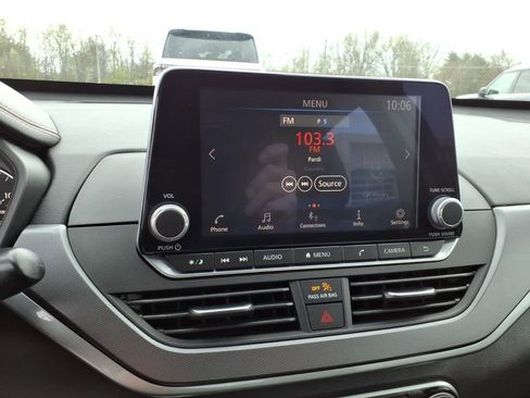 Certified 2023 Nissan Altima 2.5 SR FWD image 11