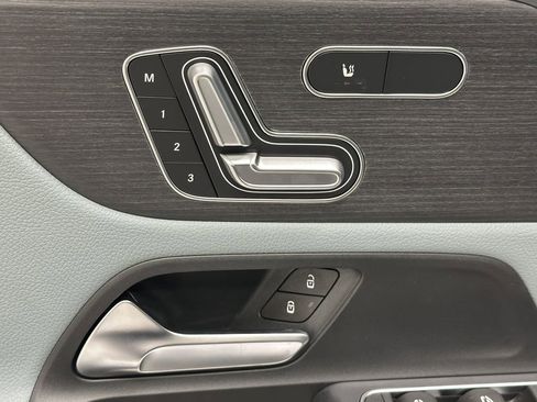 New 2026 Mercedes-Benz GLA 250 image 12