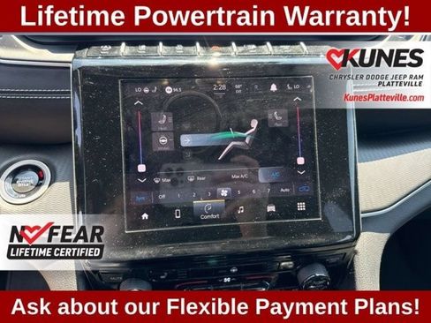 Used 2024 Jeep Grand Cherokee Altitude AWD/4WD image 31