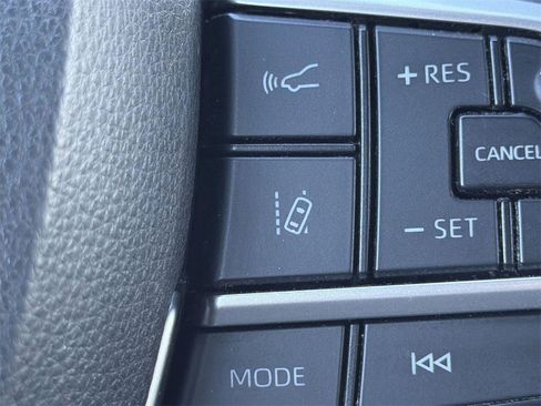 Used 2021 Toyota Sienna XSE w/ XSE Plus Package image 20