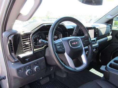 Used 2024 GMC Sierra 1500 Elevation AWD/4WD image 11