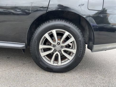 Used 2015 Nissan Pathfinder S FWD image 10