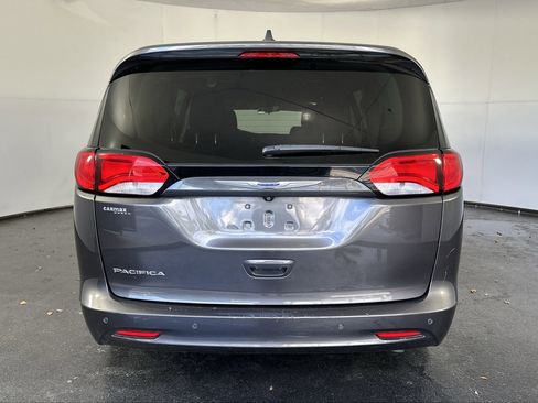 Used 2018 Chrysler Pacifica LX w/ Tire & Wheel Group image 10