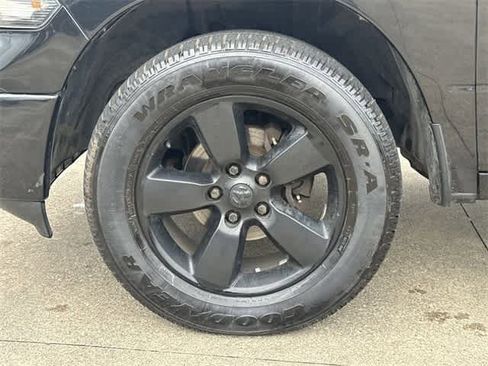 Used 2018 RAM 1500 Big Horn image 7