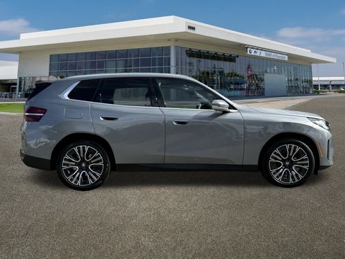 Used 2025 BMW X3 xDrive30i w/ Convenience Package image 12