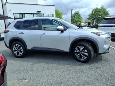 Used 2023 Nissan Rogue SV AWD/4WD image 4