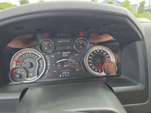 Used 2018 RAM 1500 SLT AWD/4WD image 22