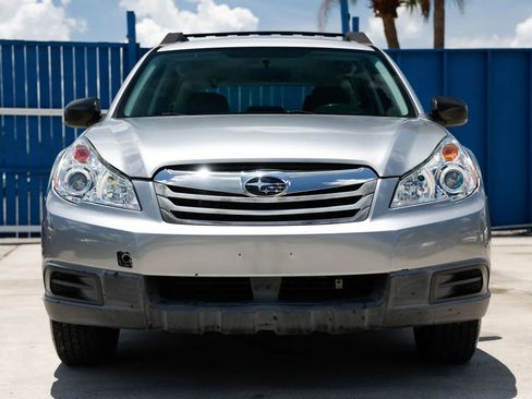 Used 2011 Subaru Outback 2.5i AWD/4WD image 10