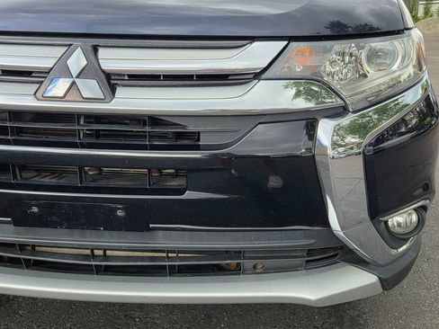 Used 2017 Mitsubishi Outlander SEL image 31