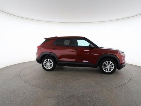 Used 2025 Chevrolet TrailBlazer LS w/ LS Convenience Package image 23