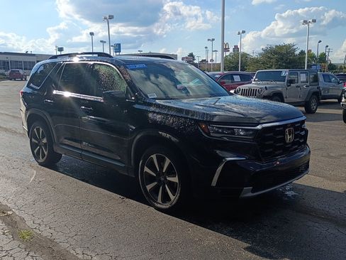 Used 2023 Honda Pilot Elite image 1