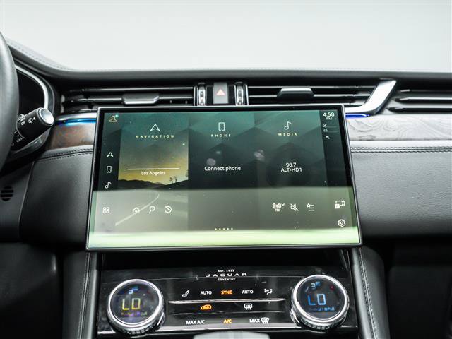 Used 2023 Jaguar F-PACE S AWD/4WD image 28