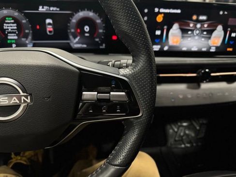 Used 2023 Nissan Ariya FWD image 27