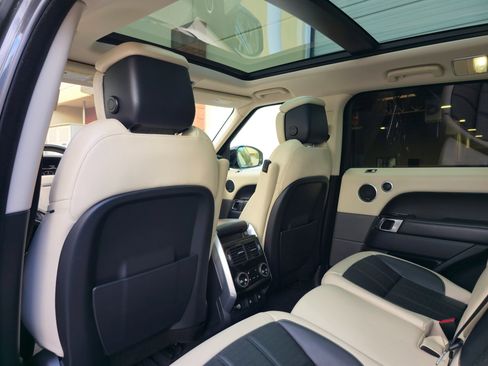 Used 2019 Land Rover Range Rover Sport HSE Dynamic image 28