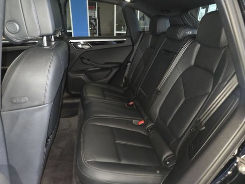 Used 2023 Porsche Macan AWD/4WD image 23
