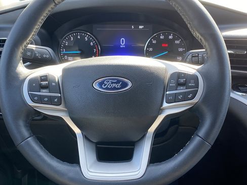 Used 2023 Ford Explorer XLT w/ Equipment Group 202A image 13