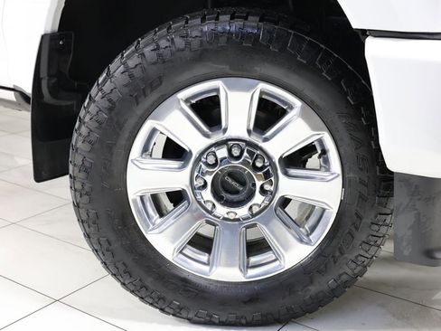 Used 2020 Ford F350 Platinum w/ FX4 Off-Road Package AWD/4WD image 14